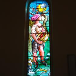 Vitrail Hans Erni, chapelle protestante de Martigny 2017 - © Michel Jourdan